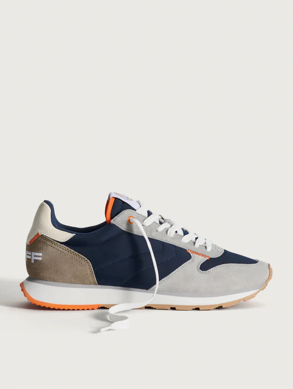 Hoff Delos Trainers