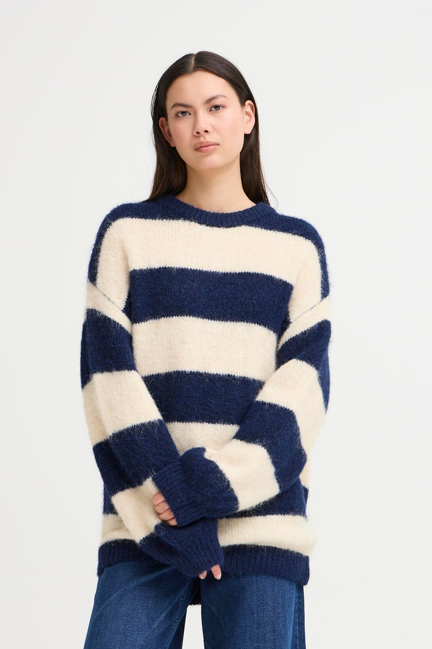 Ichi Ihdayana Pullover
