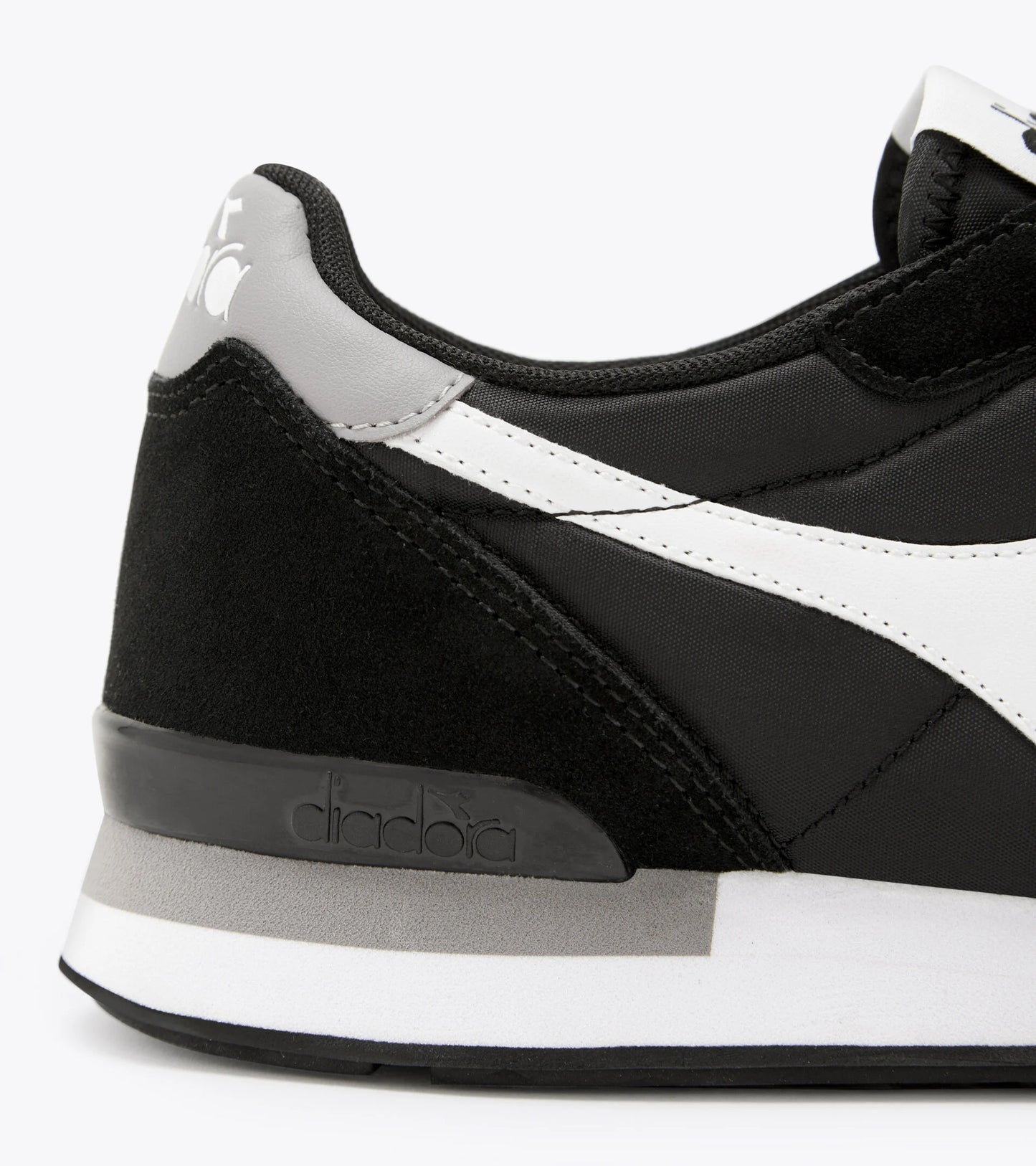 Camaro / Black Diadora Womens Trainers