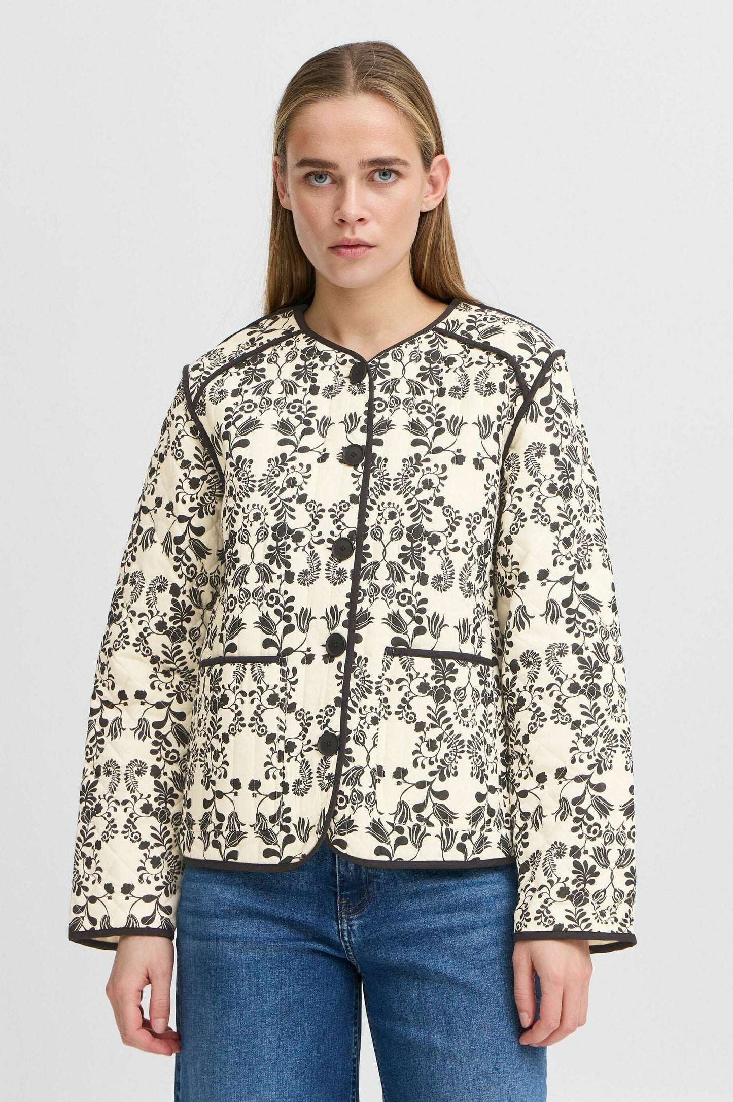 Ichi Ihgizaro - Jacket - Almond Milk Flower Aop