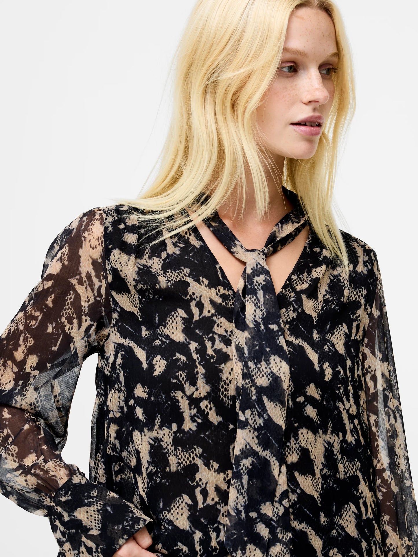French Connection Amelia Hallie Crinkle Tie Neck Blouse
