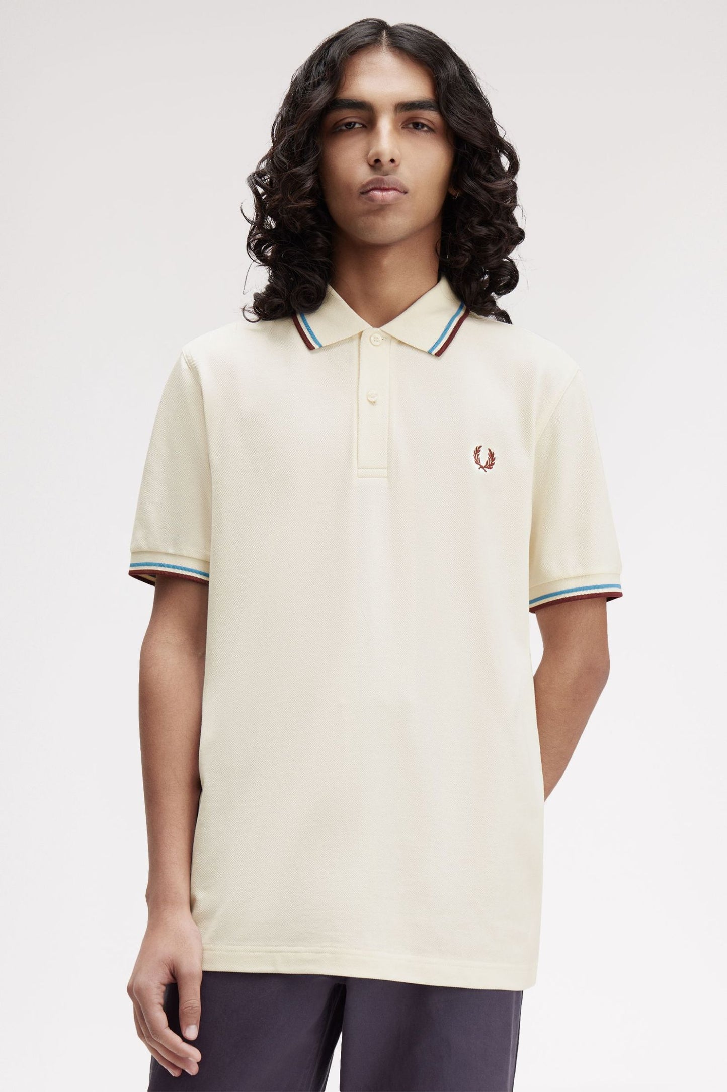 The Fred Perry Shirt M3600 Laurel Wreath Ecru / Court Blue / Oxblood