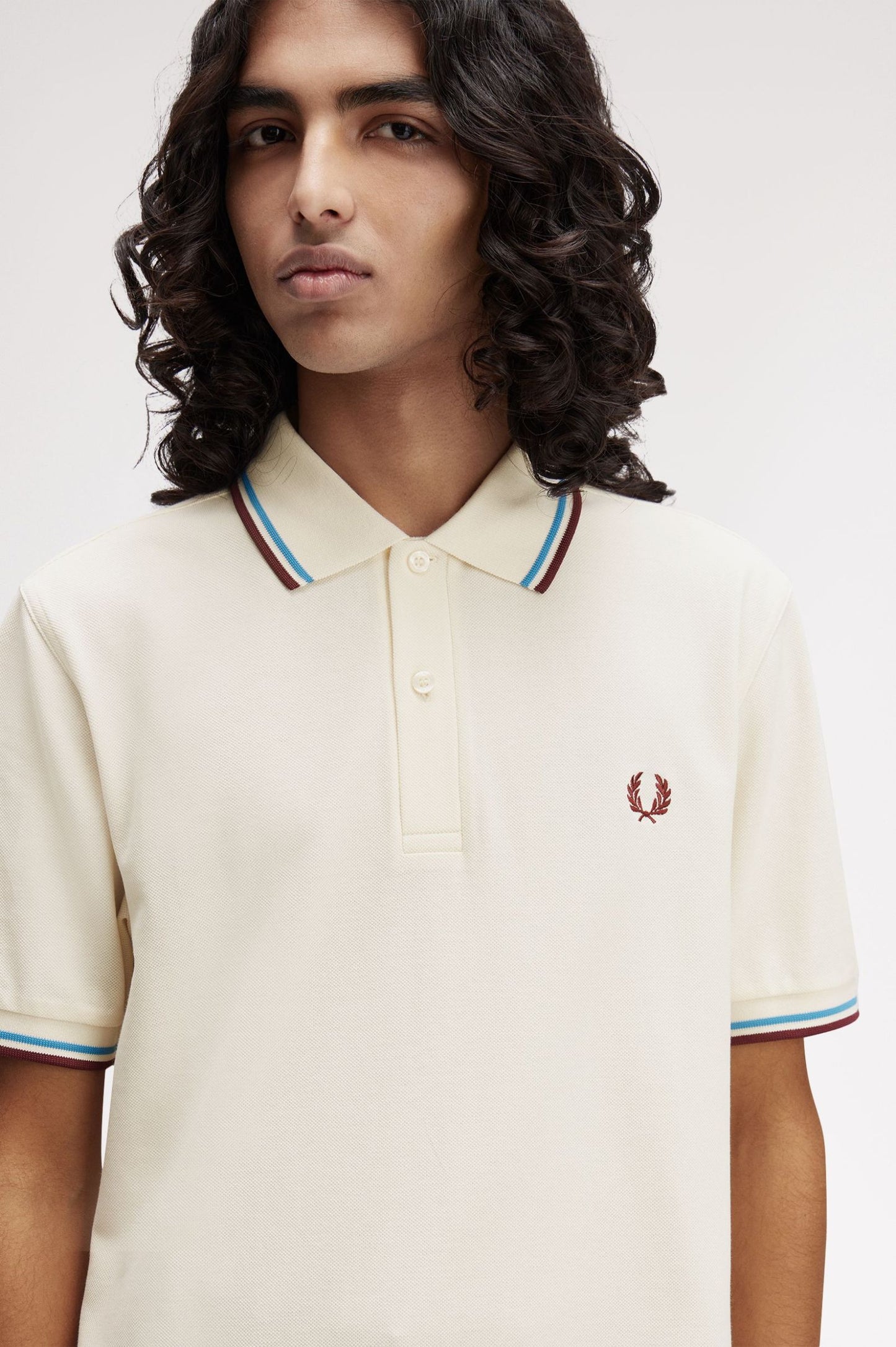 The Fred Perry Shirt M3600 Laurel Wreath Ecru / Court Blue / Oxblood