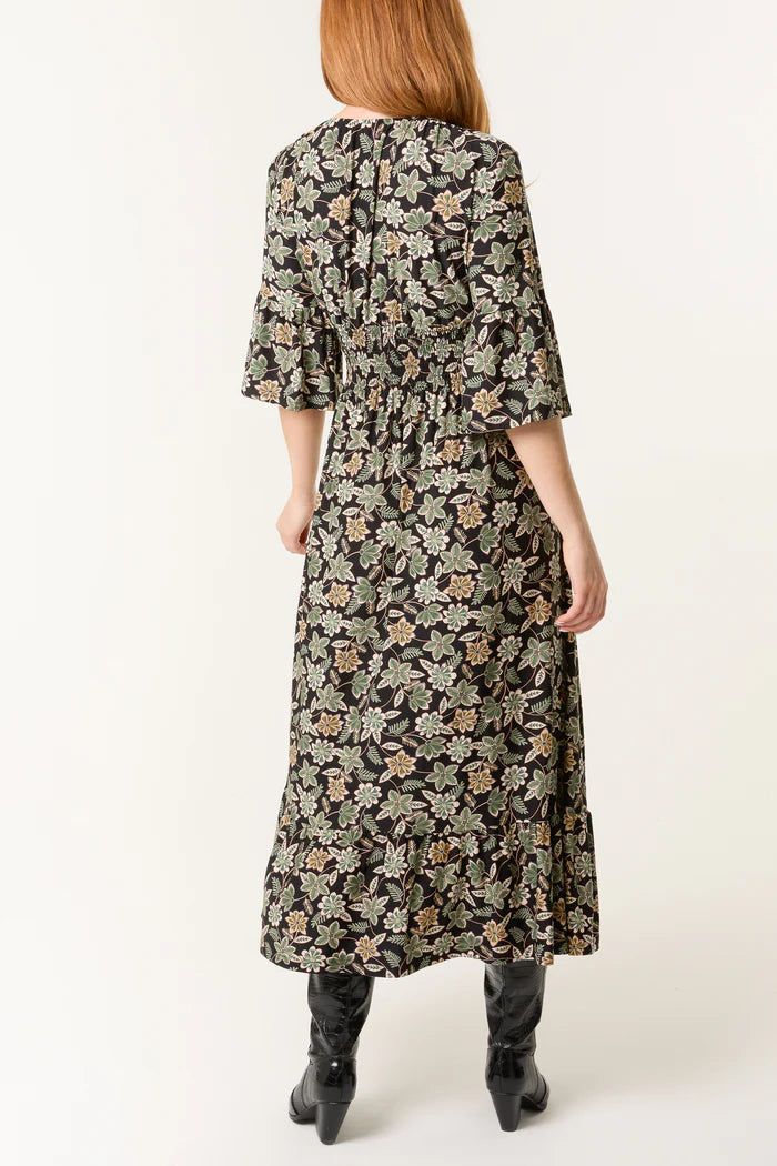 Nova of London Leaf Print V-Neck Stretch Dress