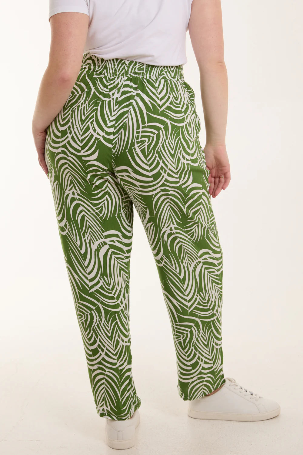 Nova of London Thin Leaf Print Capri Trousers