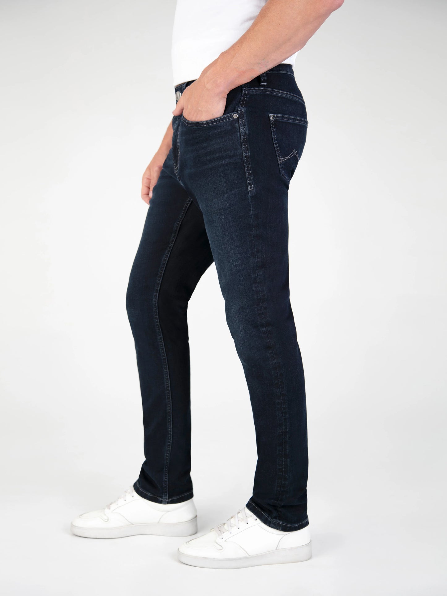 Mish Mash 1984 Tapered Fit Mirage Blue Black Jean