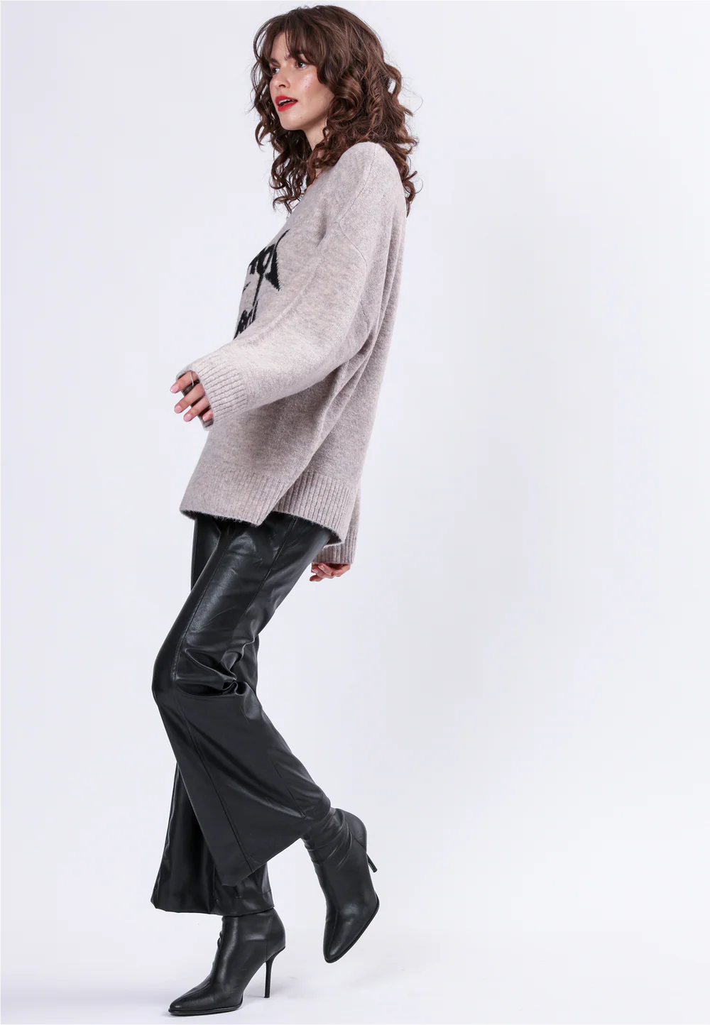 Religion Revolution Oversized Jumper Ashes of Roses & Black