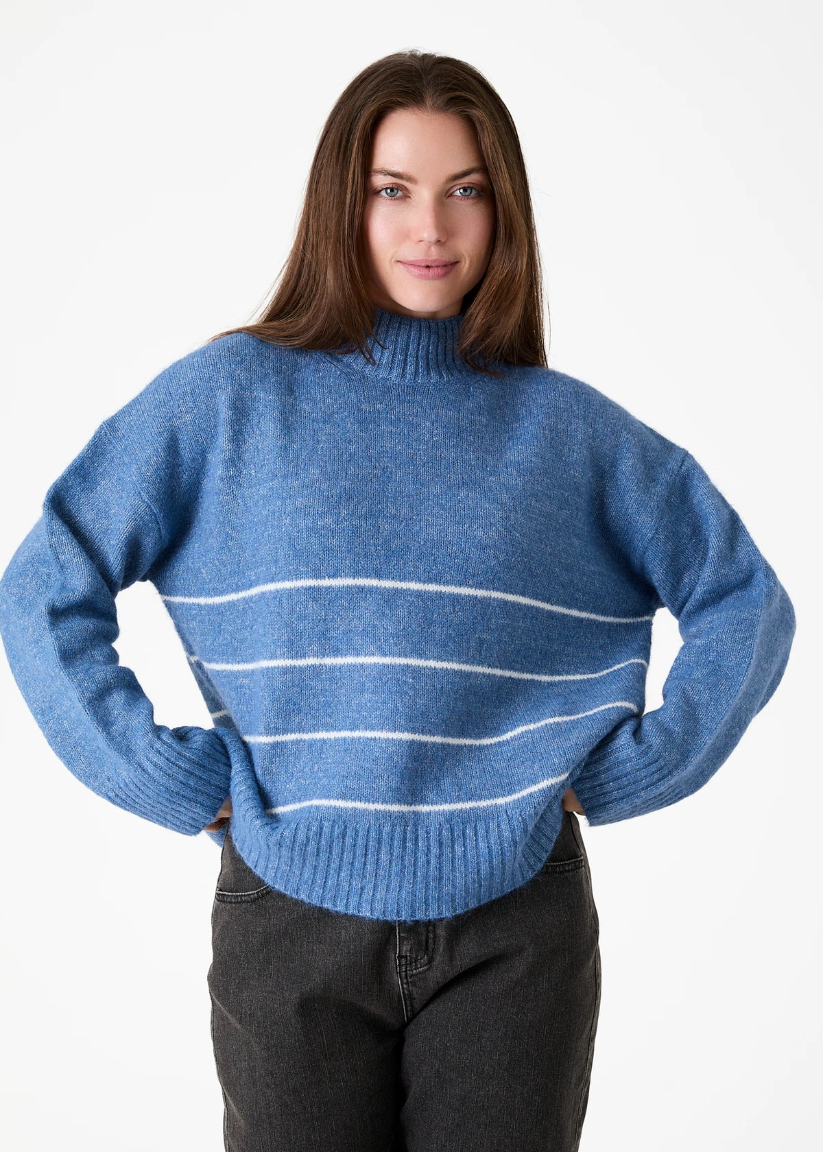 Dreams London Cloud Yarn Turtle Neck Stripe Jumper