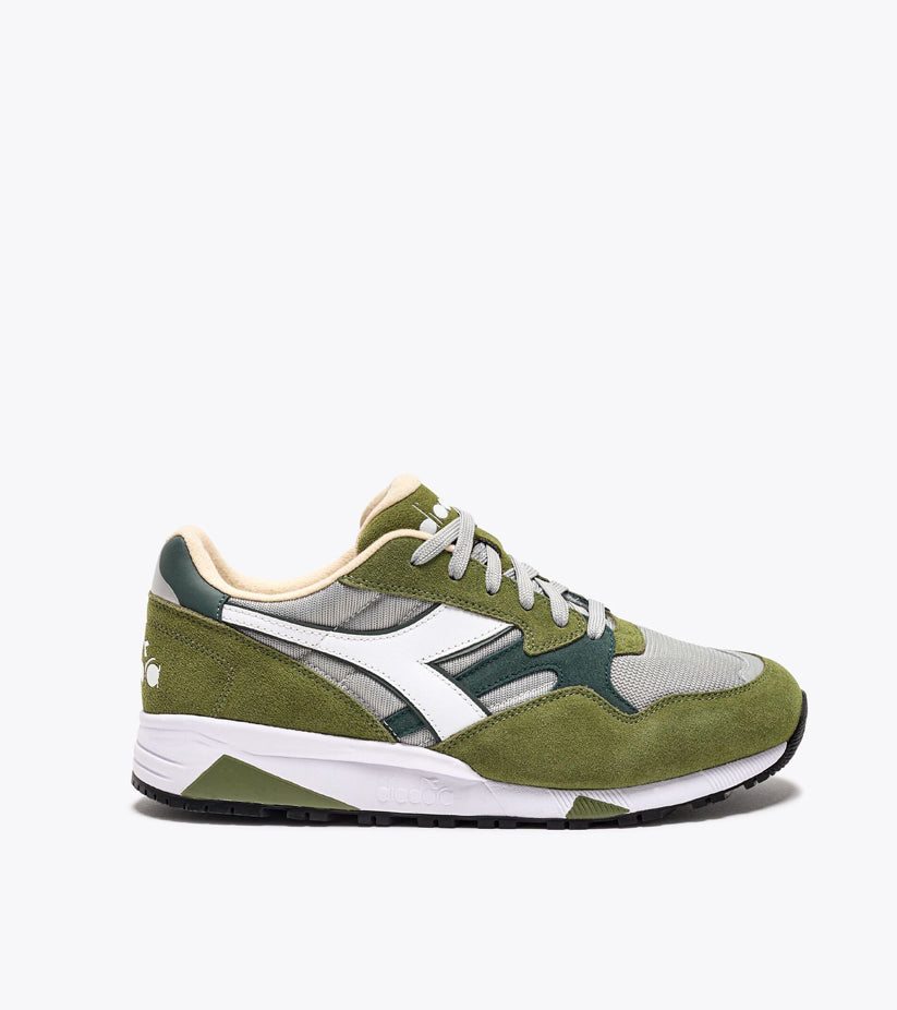 Mens Diadora N902