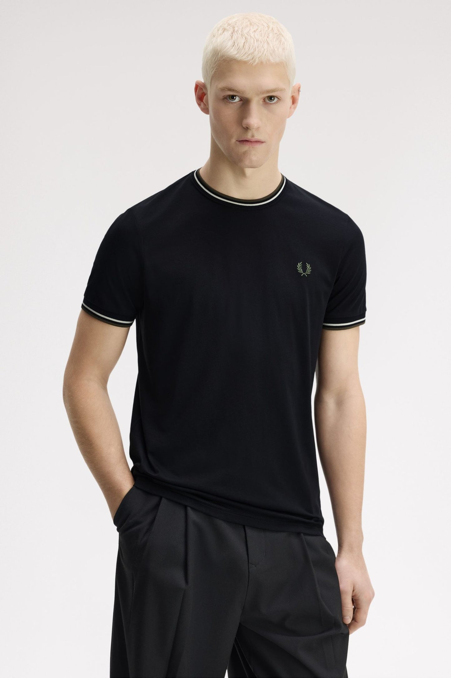 Fred Perry Twin Tipped T-Shirt M1588V.