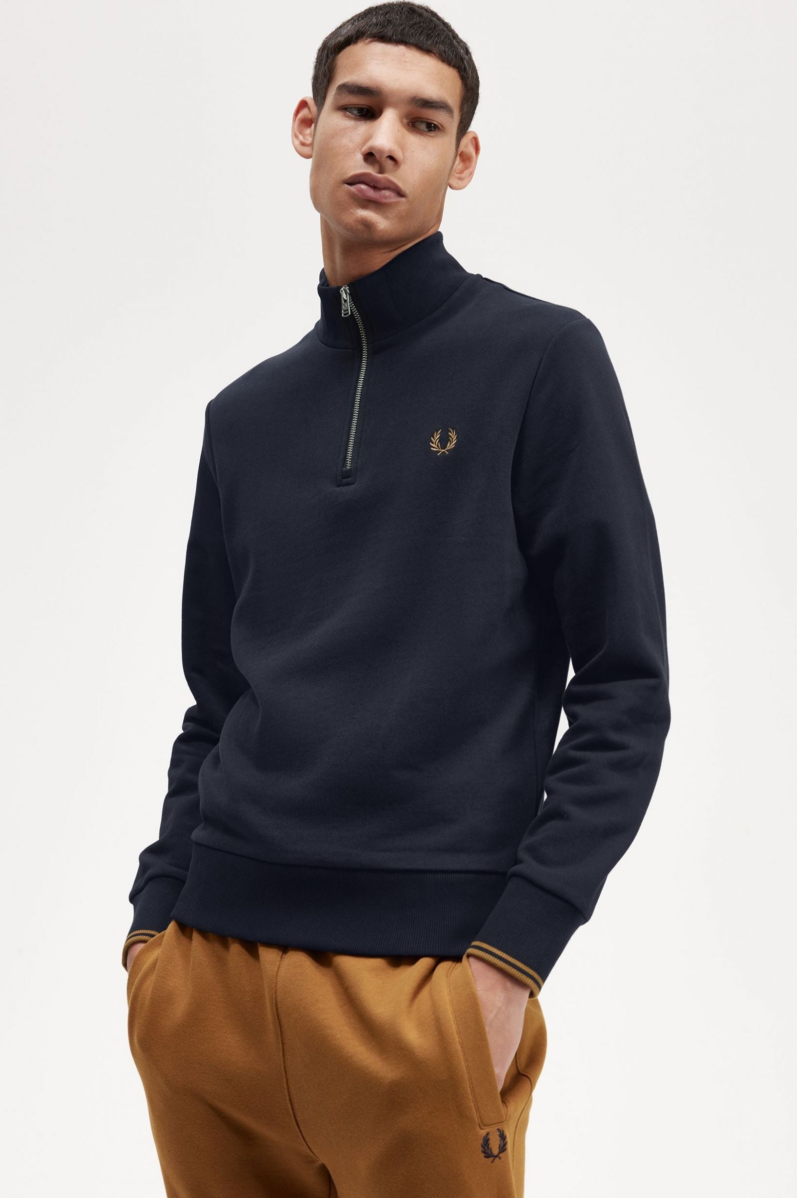 Fred Perry Half Zip Sweatshirt M3574 Clues Cloud8 Clothing Store