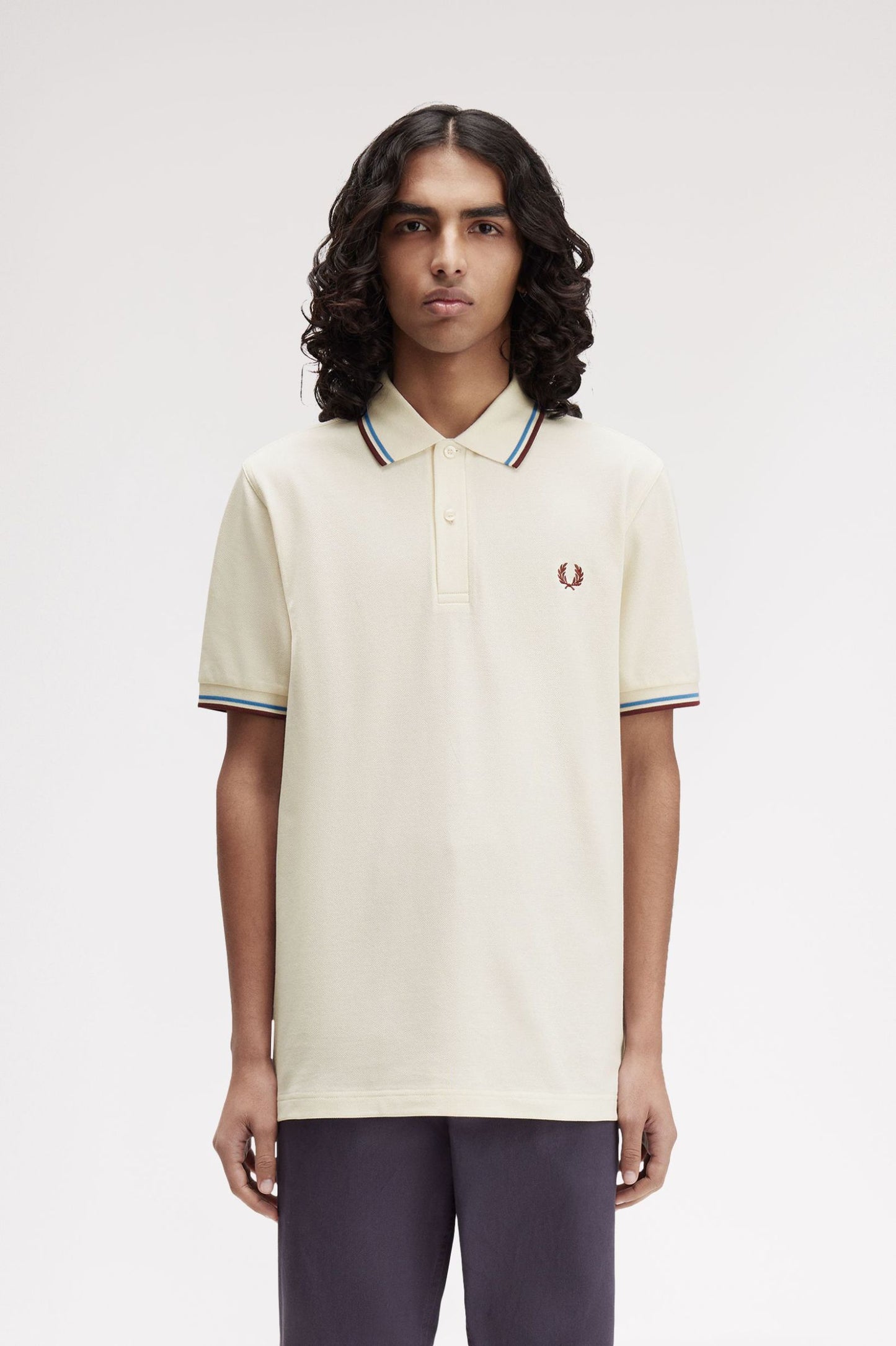 The Fred Perry Shirt M3600 Laurel Wreath Ecru / Court Blue / Oxblood