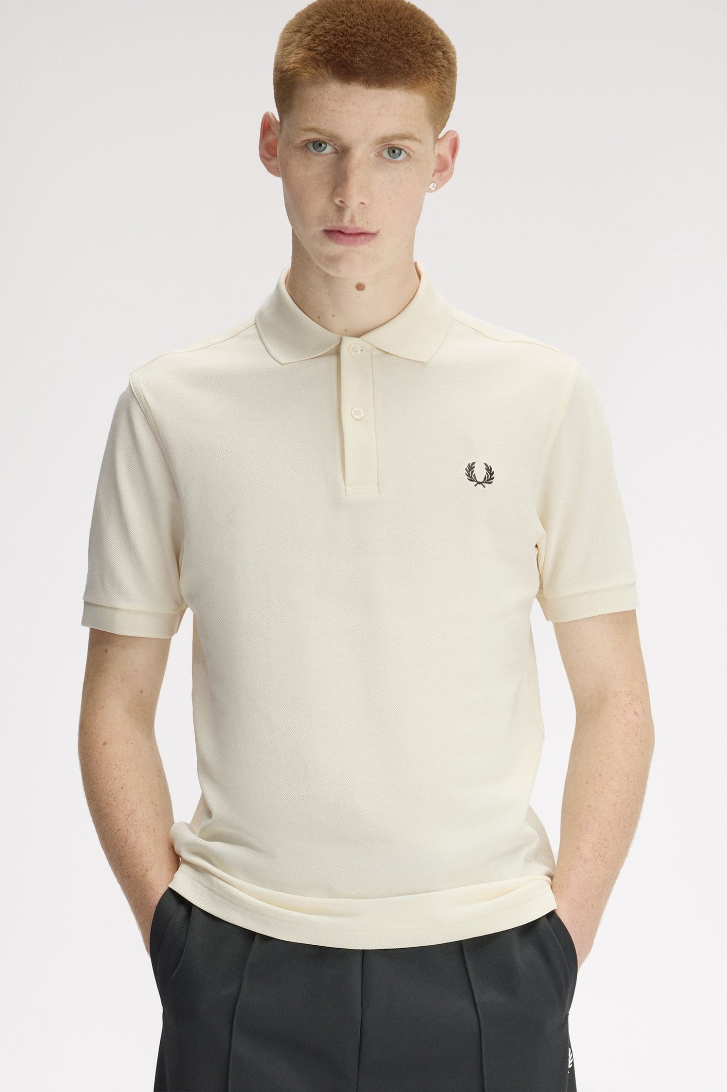 The Fred Perry Shirt M6000