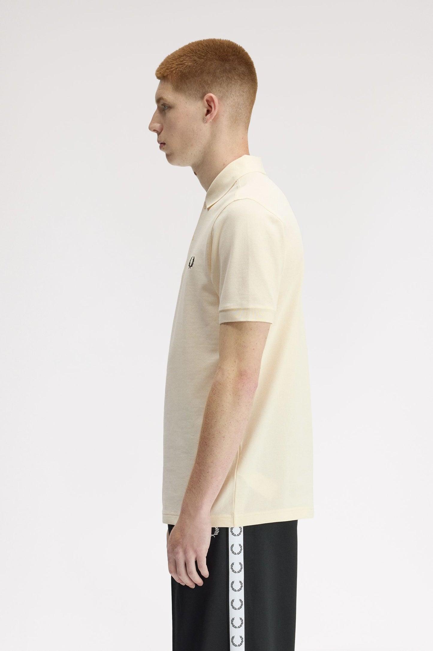 The Fred Perry Shirt M6000