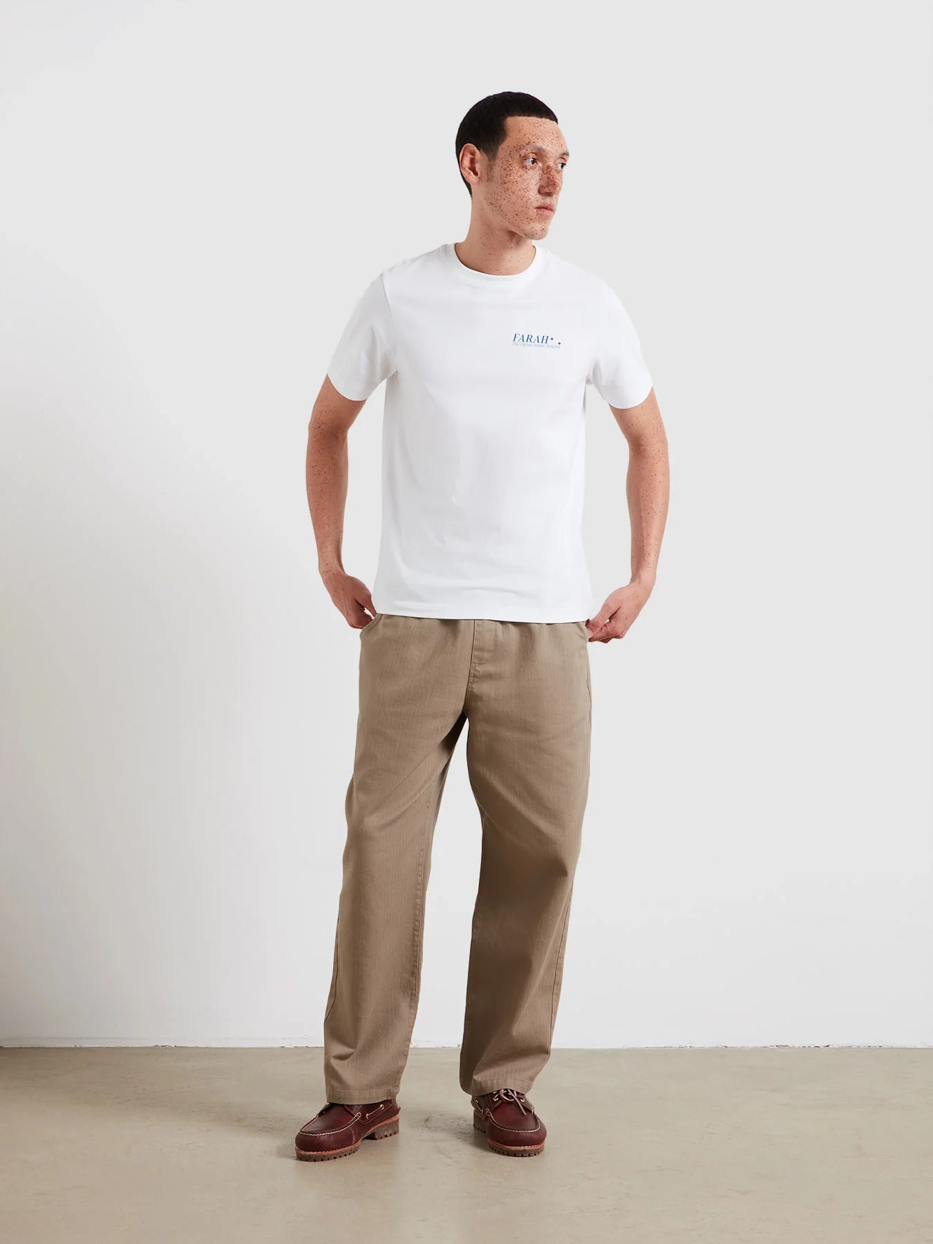 Farah Morween Graphic T-Shirt In White
