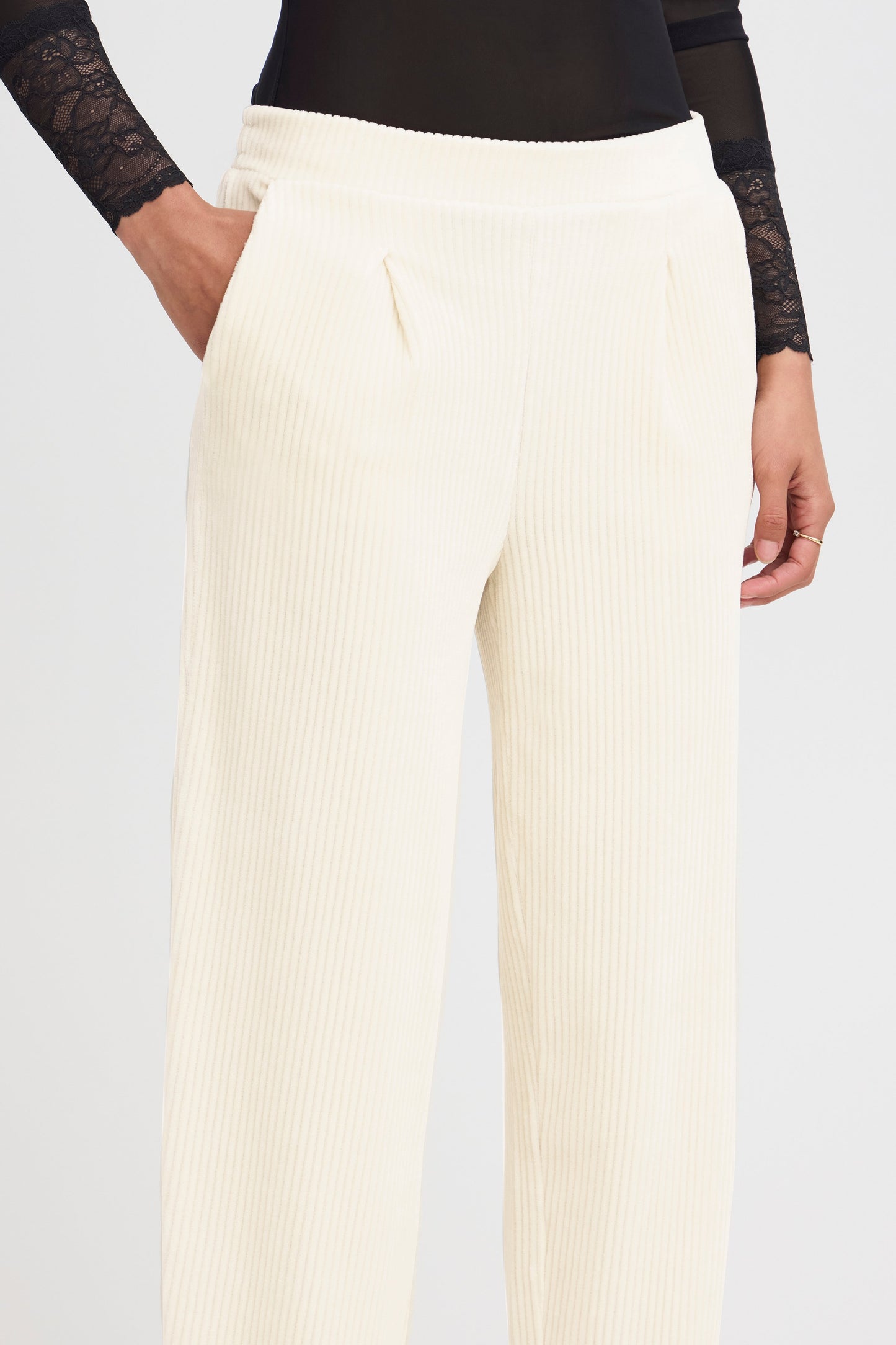 Ichi Ihtamary Trousers