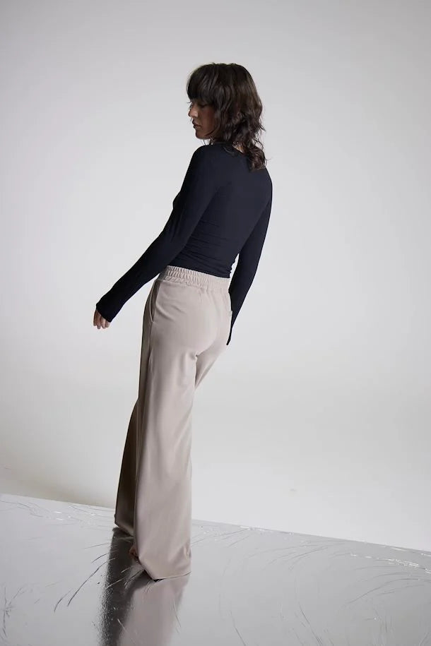 Ichi Ihkate Trousers